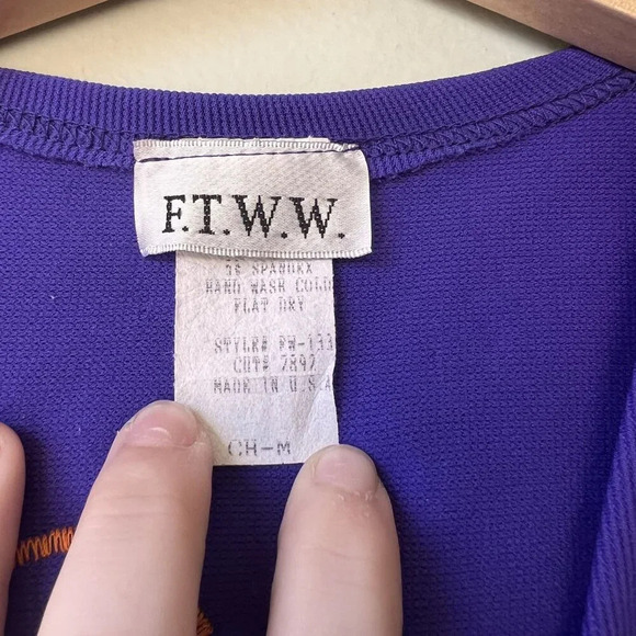 Vintage F.T.W.W. Girls Sleeveless Embroidered Vest Purple Embellished Size M‎ - Picture 2 of 3